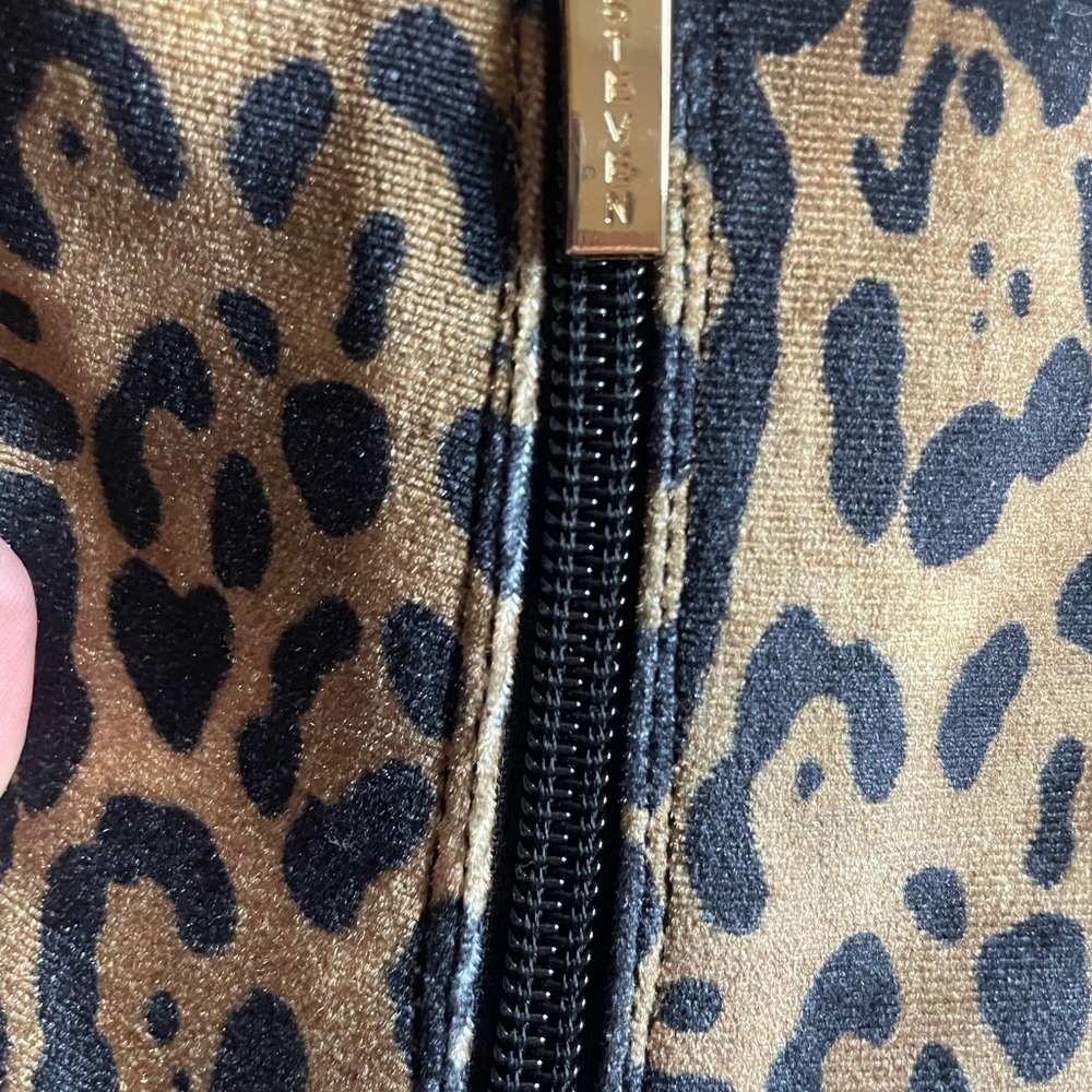 Steve Madden size 7 Leopard Pattern Ankle Booties, never worn, block heel 2.5” - Picture 8 of 14